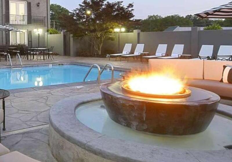 The Burgundy Hotel, Tapestry Collection By Hilton