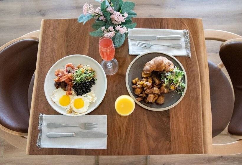 ホテル The Crimson Jasper