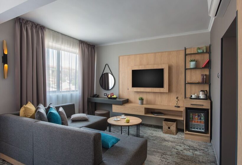 The Stay Boutique Hotel Central Square Free Compliments Free Wi Fi Top Location Available Pa