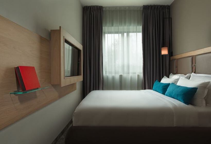 The Stay Boutique Hotel Central Square Free Compliments Free Wi Fi Top Location Available Pa