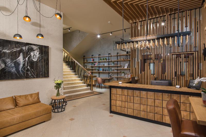 The Stay Boutique Hotel Central Square Free Compliments Free Wi Fi Top Location Available Pa