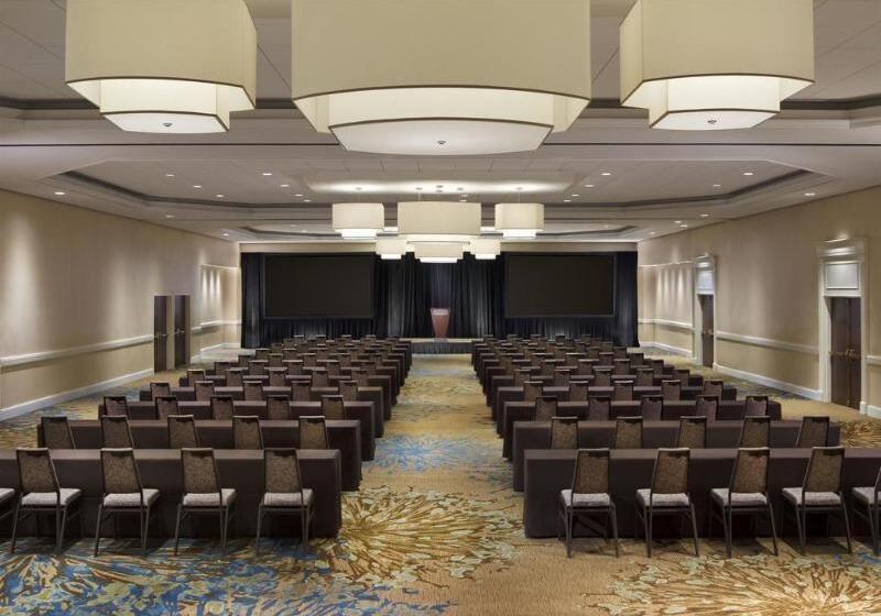 Отель The Westin Crystal City Reagan National Airport