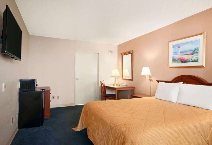 فندق Travelodge By Wyndham Bakersfield