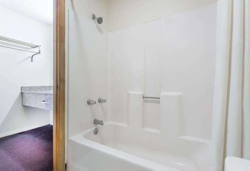 فندق Travelodge By Wyndham Cordele