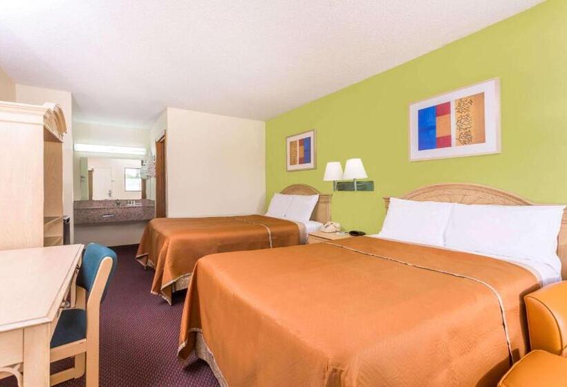 فندق Travelodge By Wyndham Cordele