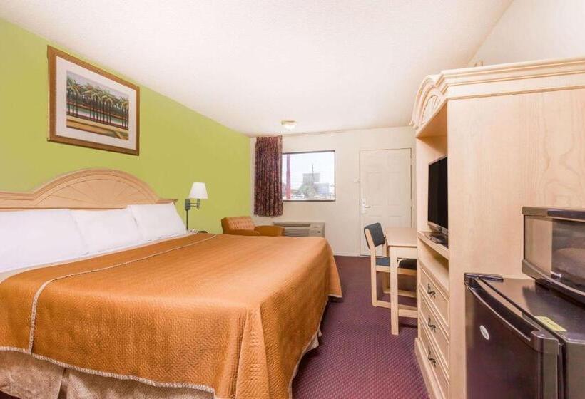 فندق Travelodge By Wyndham Cordele