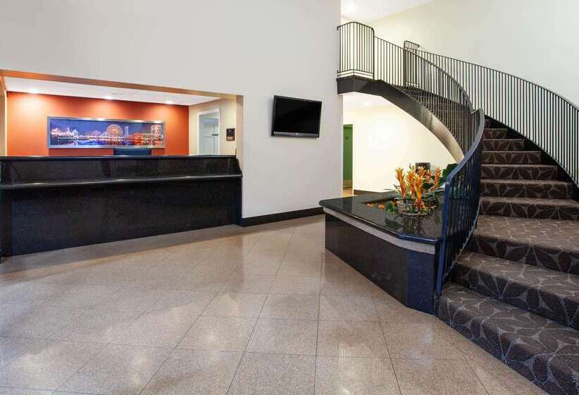 酒店 Travelodge Inn & Suites By Wyndham Anaheim On Disneyland Dr