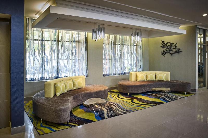 Waterfront Hotel Downtown Burlington