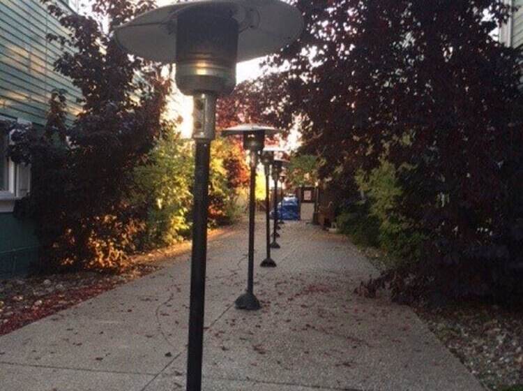 Sternwheeler Hotel And Conference Centre