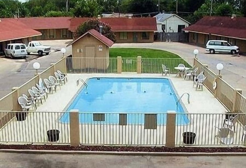 فندق Will Rogers Inn