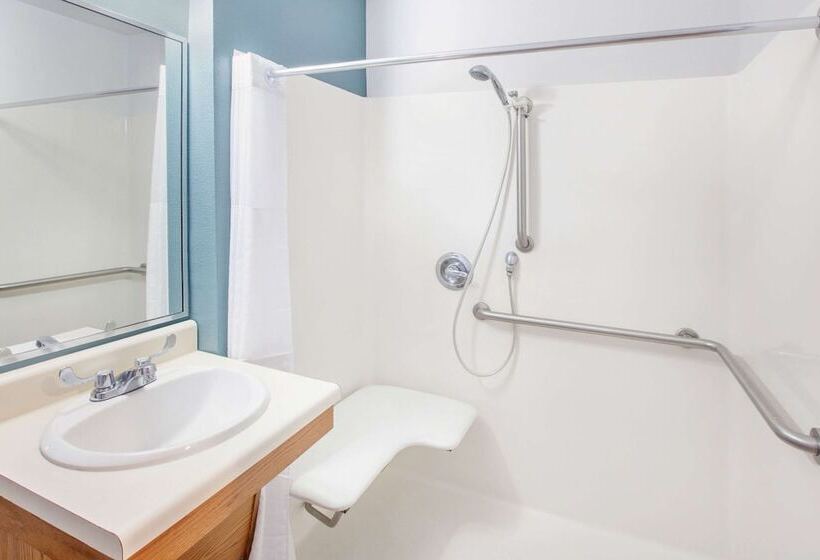 فندق Woodspring Suites Harlingen