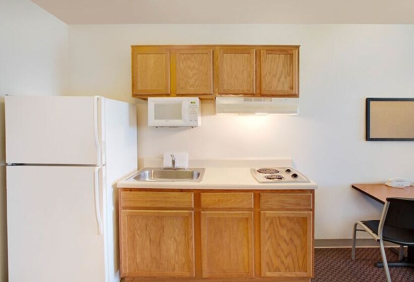 فندق Woodspring Suites Harlingen