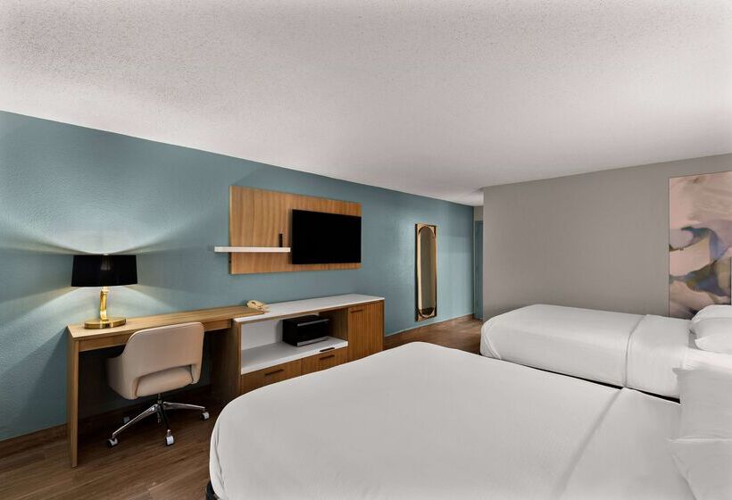 酒店 Wyndham Garden Ankeny