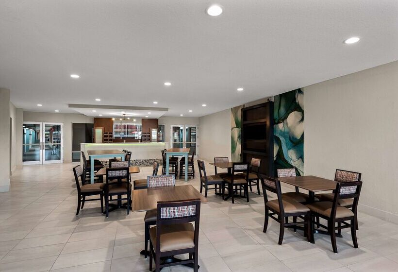 酒店 Wyndham Garden Ankeny