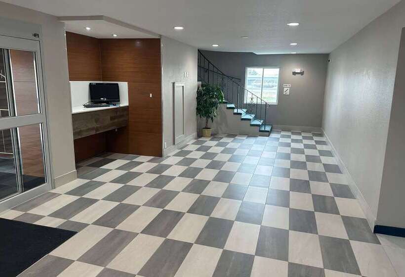 호텔 Wyndham Garden Ankeny