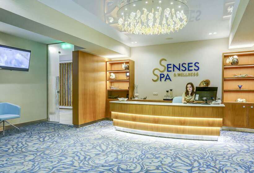 Maritim Paradise Blue Hotel & Spa