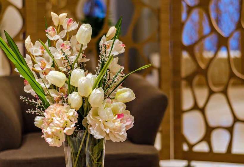 Maritim Paradise Blue Hotel & Spa