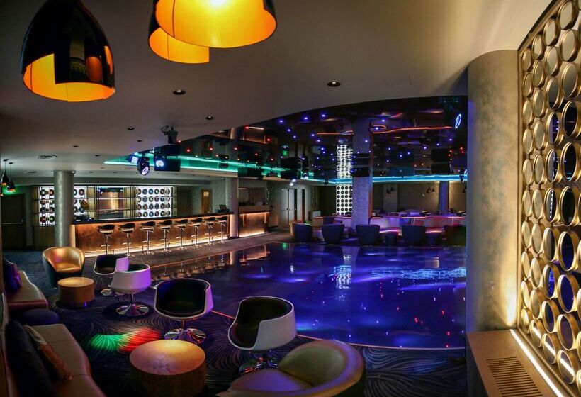 Maritim Paradise Blue Hotel & Spa