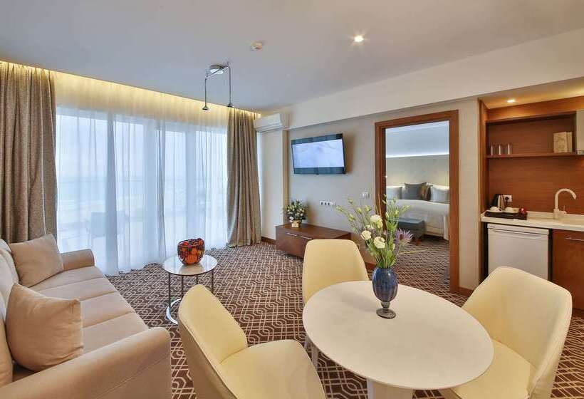 Maritim Paradise Blue Hotel & Spa