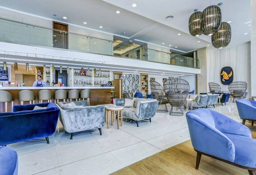 Maritim Paradise Blue Hotel & Spa