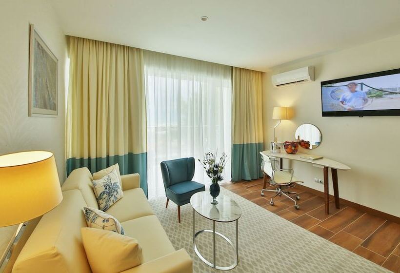 Maritim Paradise Blue Hotel & Spa