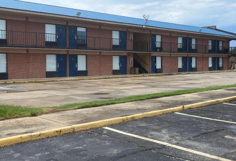 Motel 6 Greenwood, Ms