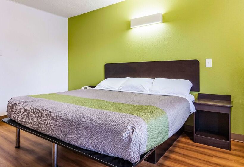 Motel 6 Alexandria, La  South