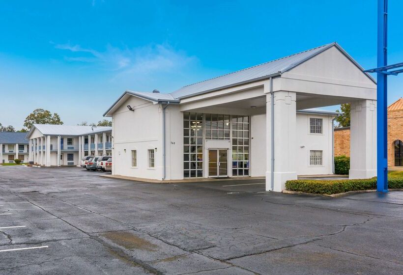 Motel 6 Alexandria, La  South