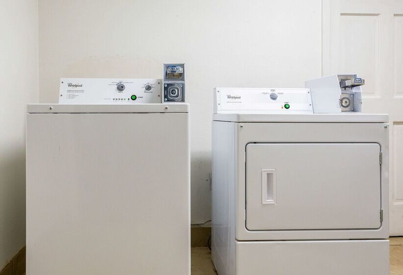 Motel 6 Alexandria, La  South