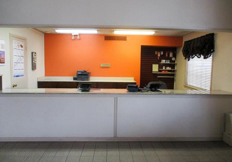 Motel 6 Alexandria, La  South