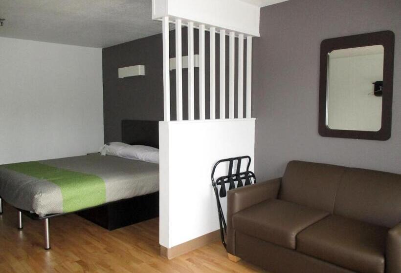 Motel 6 Alexandria, La  South