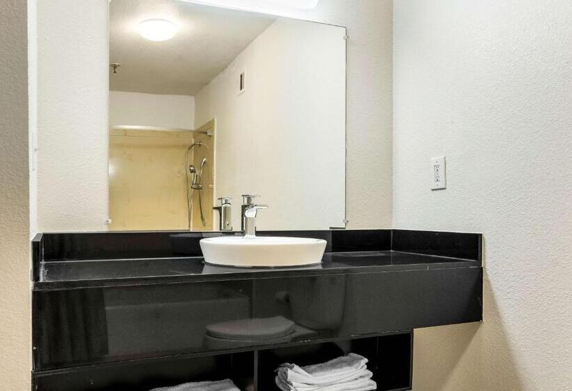 Motel 6 Alexandria, La  South