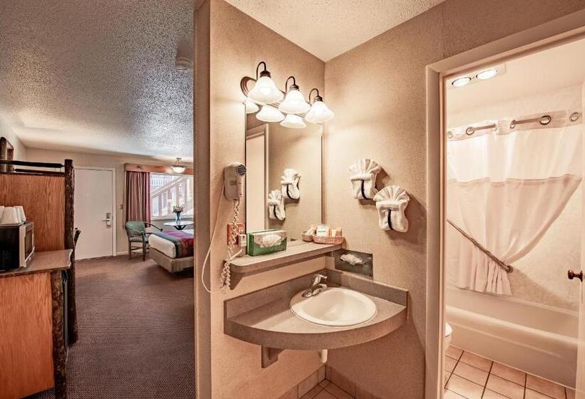 فندق على الطريق Antler Inn