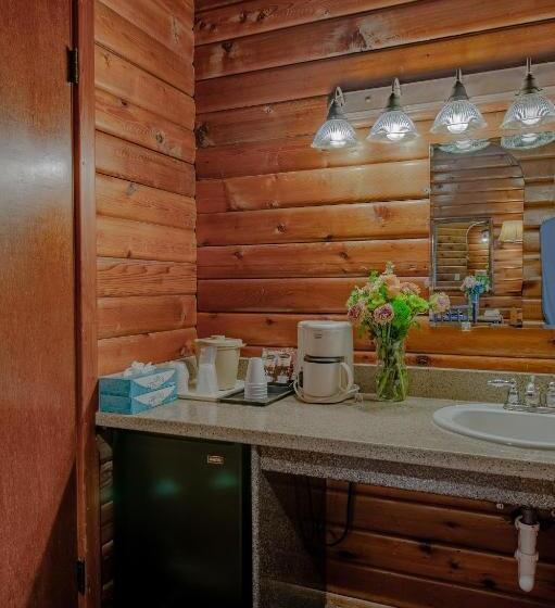 فندق على الطريق Antler Inn