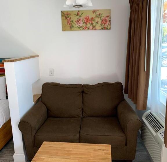 モーテル Sandyland Reef Inn