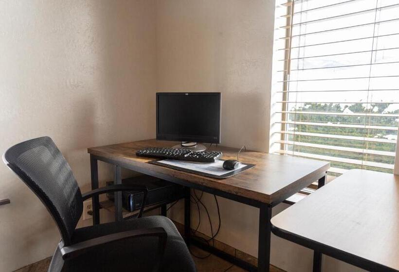 مُتل Super 8 By Wyndham Missoula/brooks Street