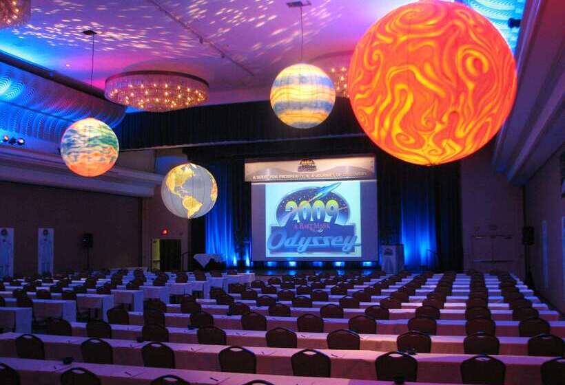 Pacific Palms Resort And Golf Club