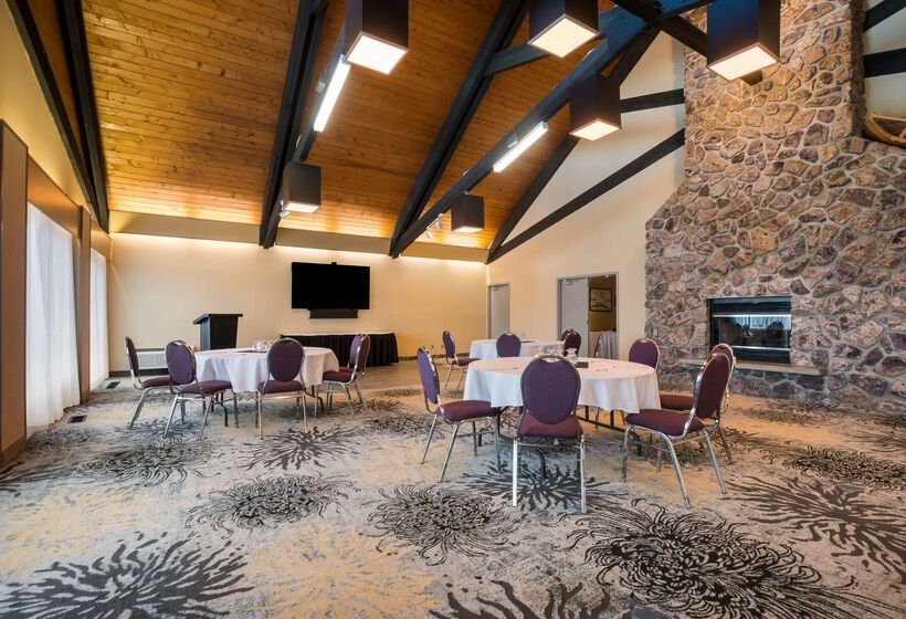 منتجع Best Western Plus Norwester Hotel & Conference Centre