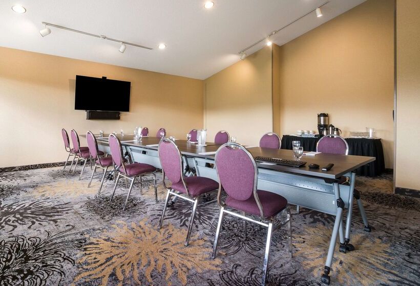 استراحتگاه Best Western Plus Norwester Hotel & Conference Centre