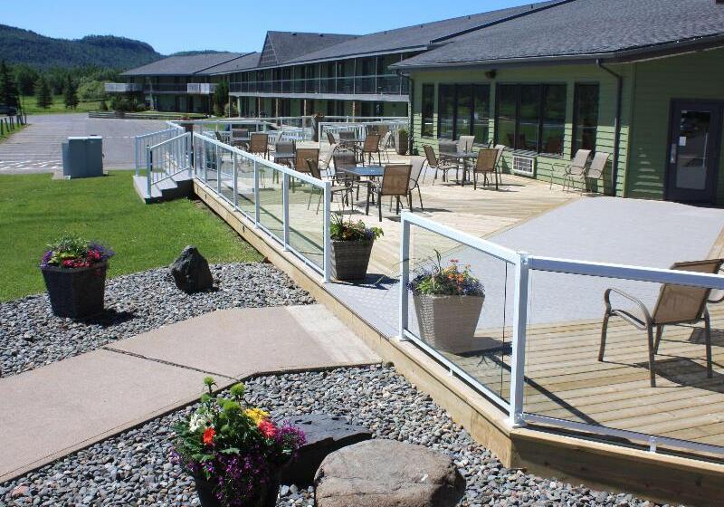 منتجع Best Western Plus Norwester Hotel & Conference Centre