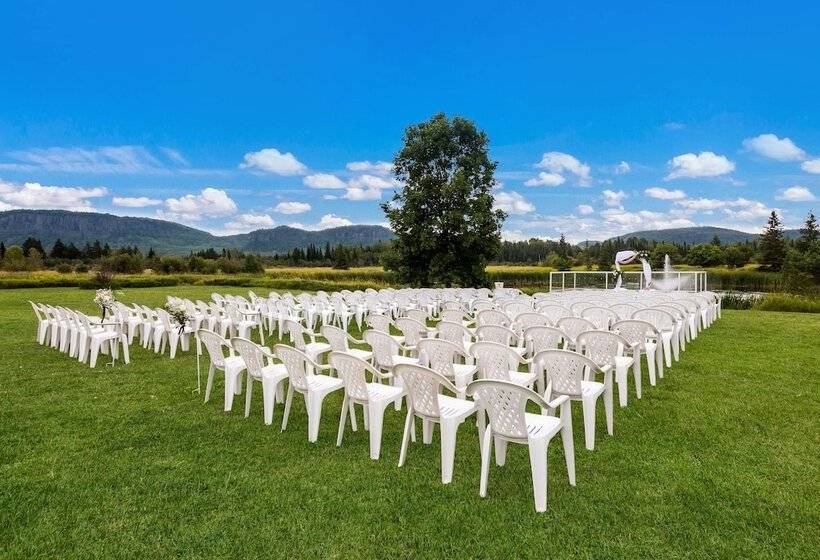 منتجع Best Western Plus Norwester Hotel & Conference Centre