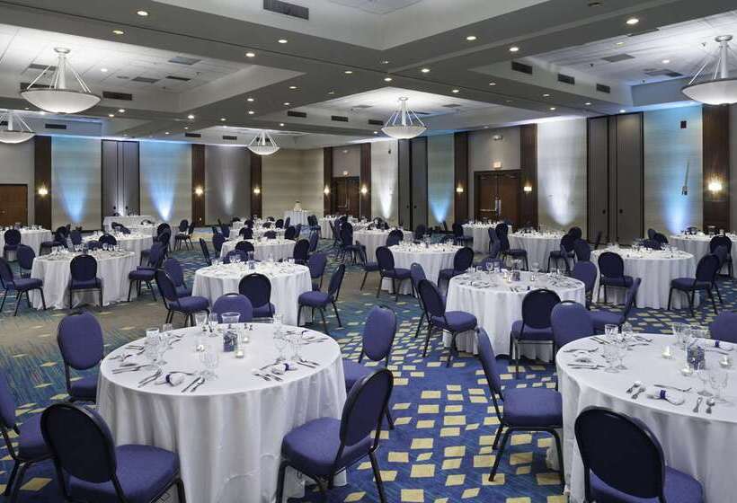 منتجع Doubletree By Hilton Atlantic Beach Oceanfront