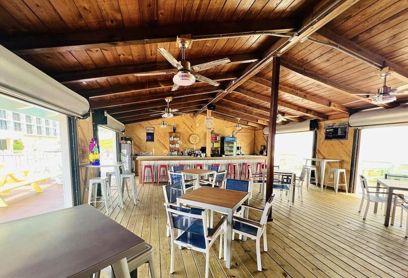 منتجع Doubletree By Hilton Atlantic Beach Oceanfront