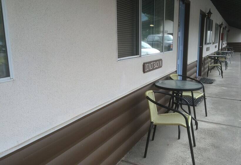 Canyon Alpine Motel