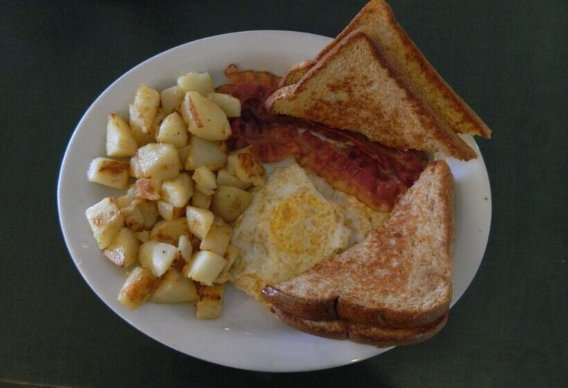 Hilltop Motel & Restaurant