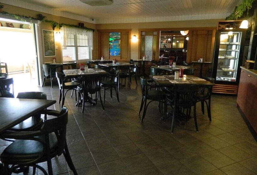 Hilltop Motel & Restaurant