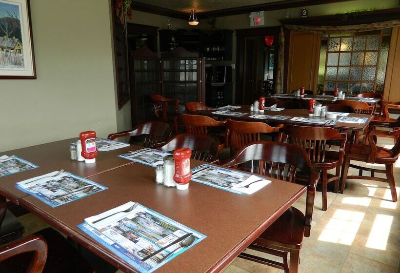 Hilltop Motel & Restaurant