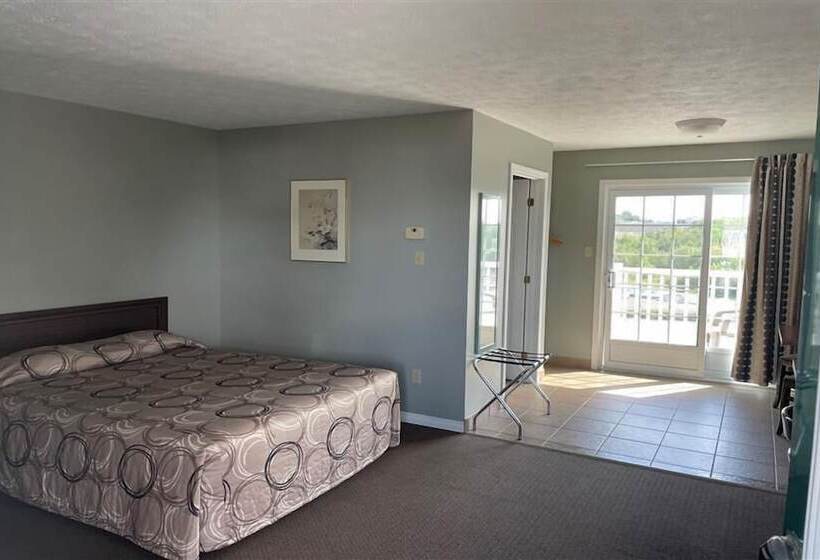 Hilltop Motel & Restaurant