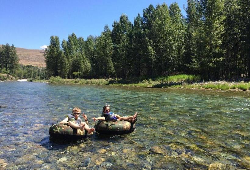 فندق Abbycreek Inn