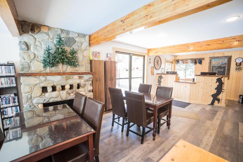 فندق Abbycreek Inn